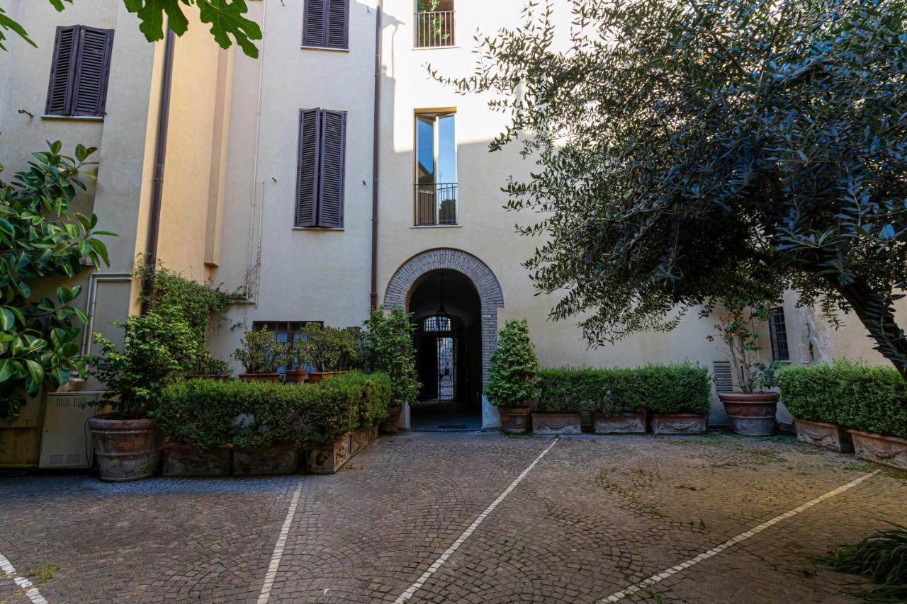Quiet Trevi Fountain With Patio And Backyard Apartamento Roma